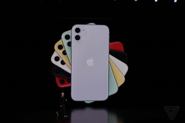苹果iPhone 11手机亮相 ：刘海依旧 升级双摄