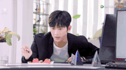 4fed9388be69a2ae083a8c9923c3f8c19477.gif