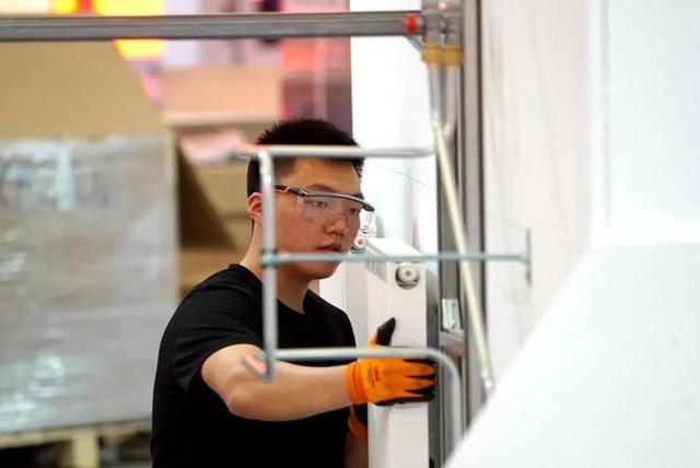 奖励103万!安吉小伙杨应政世界技能大赛夺银载誉归来