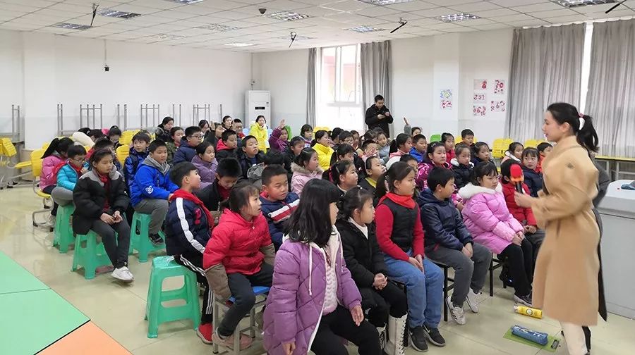 "hey talk在线外教双师课堂"走进重庆市北碚区朝阳小学