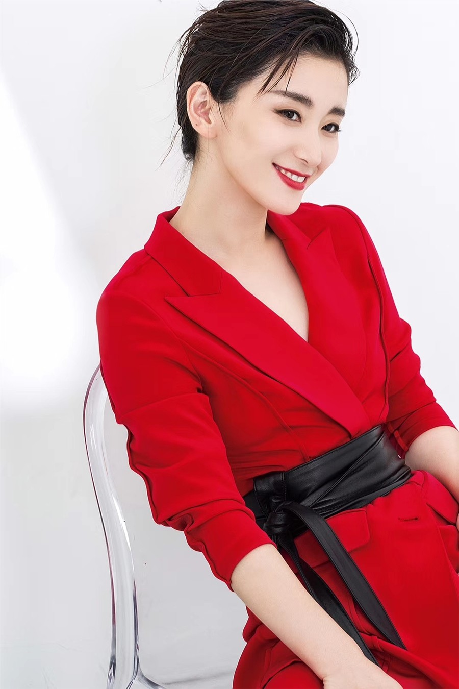 《外交风云》全员戏骨,赵秦演绎的女外交官太有存在感