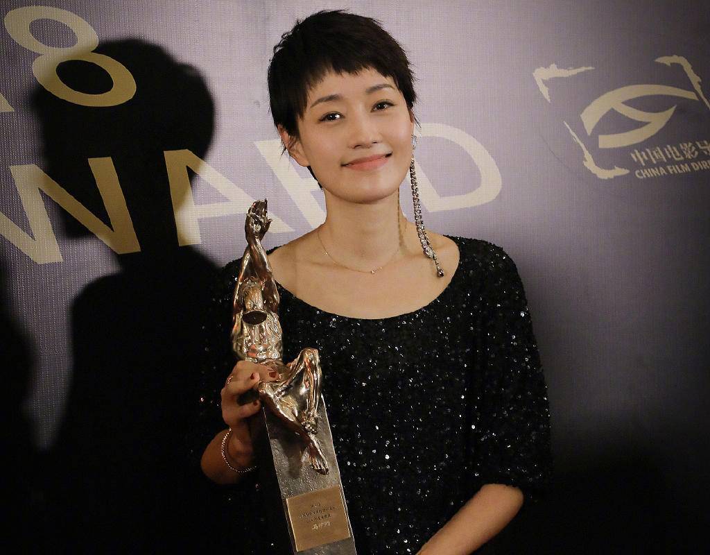「伍脊六兽」钟丽缇选择隐忍离家出走，马伊琍理性断舍离，谁的婚姻观更正？