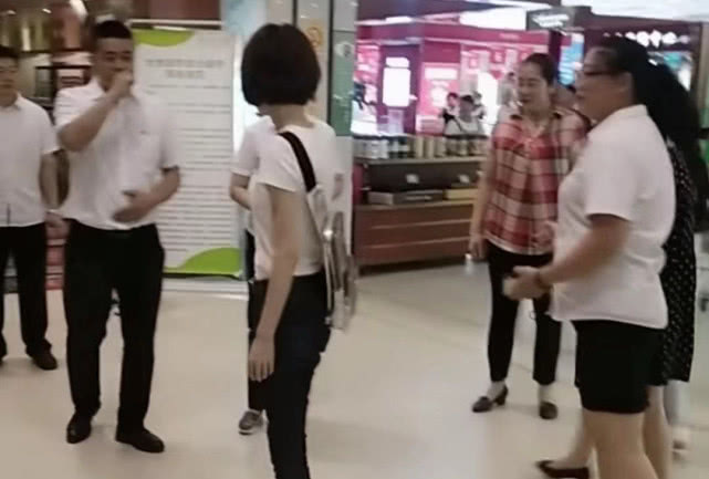 42岁杨丽娟近况曝光，曾狂热追求刘德华，如今打工还未嫁人