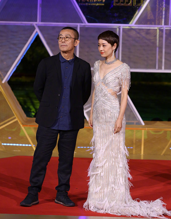 「一床情书」比起管虎跟马伊琍同台，更尴尬的是杨幂四位绯闻男友都来了金鸡奖