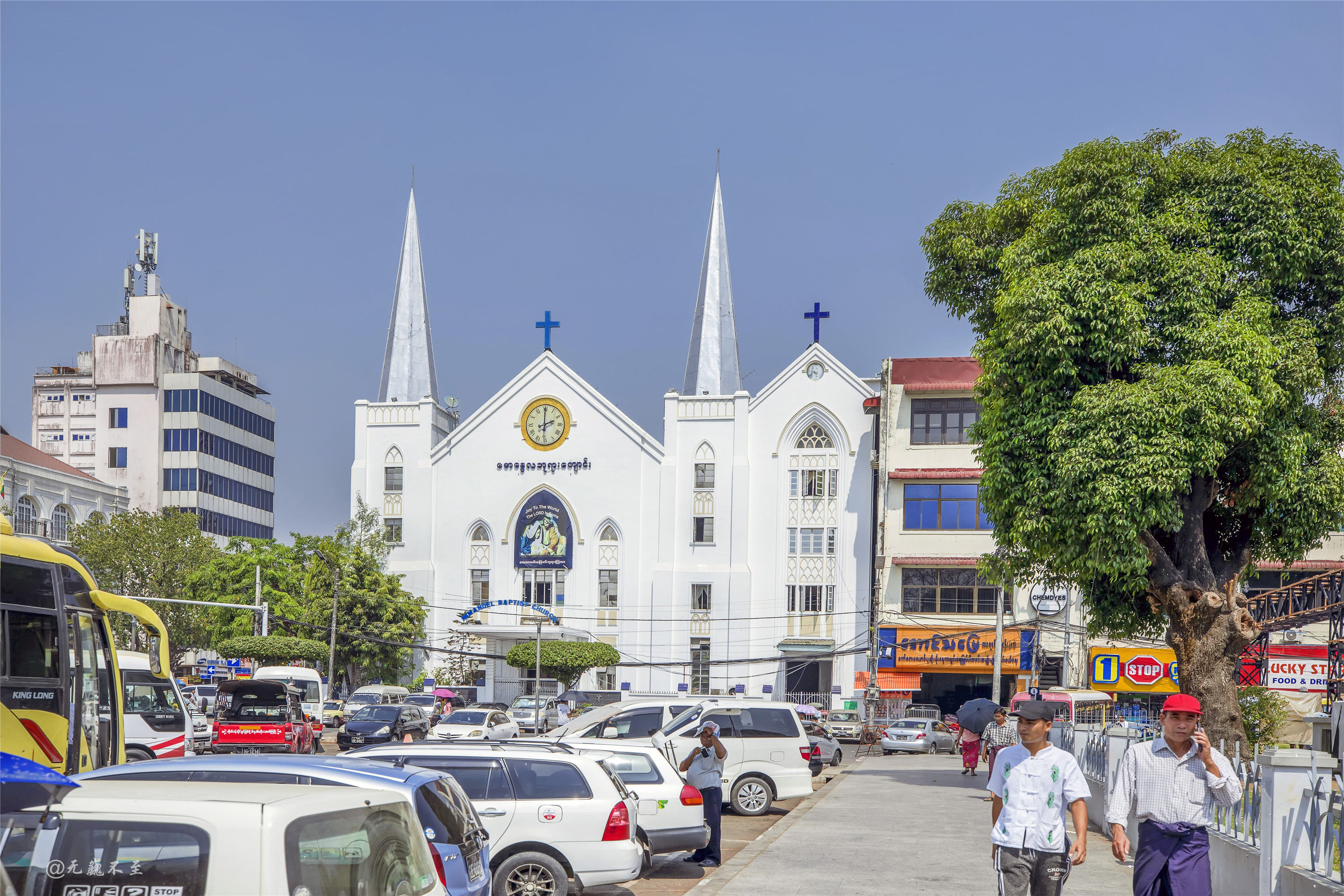 班都拉广场——缅甸仰光的城市之心