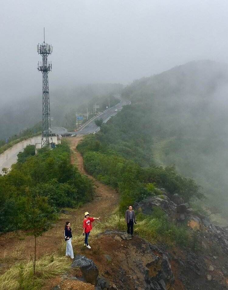 2018年巩义市小关镇南岭新村获得国家森林康养基地试点建设单位,国家