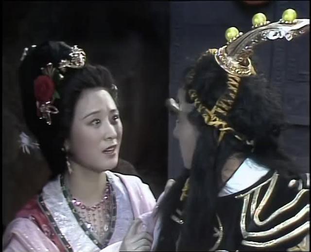 孙悟空为什么要让八戒沙僧摔死黄袍怪和百花羞的两个孩子?