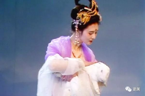 「更美扒扒扒」最美“花仙子”出镜10秒让人记33年，她是让唐僧唯一动情的女人