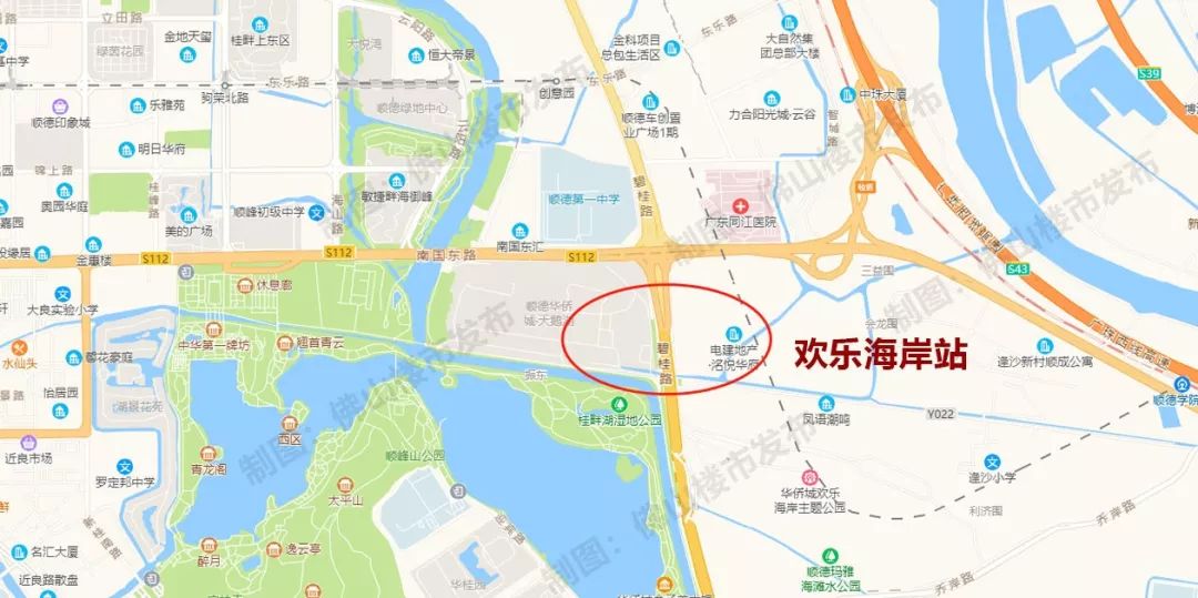 欢乐海岸站 线路继续向北布设,在桂畔湖湿地公园东侧设置欢乐海岸站.