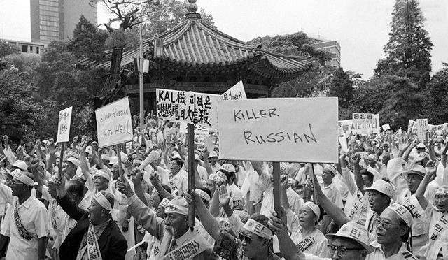 83年空难，苏联误把客机当成美国轰炸机击毁，乘客醒着下坠3分钟