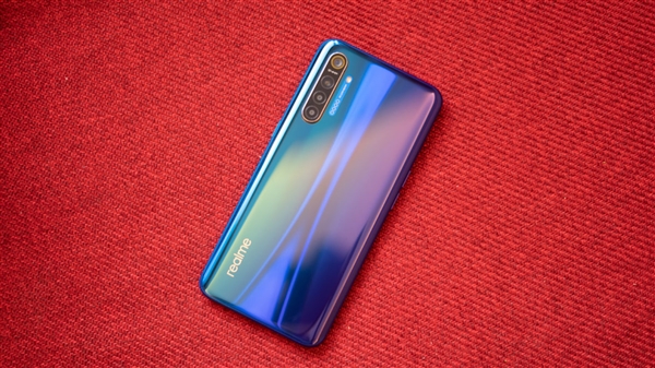realme XT首销售罄：用时仅4分钟 1600元起