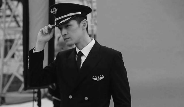 从古天乐张智霖到李光洁高一清 开飞机穿制服的男人实在太帅了