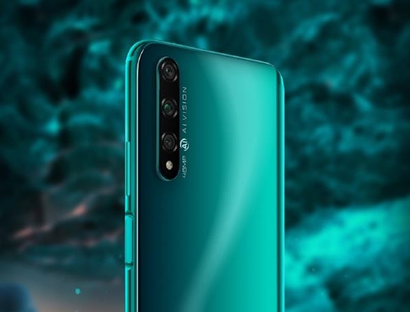 李现代言 荣耀20S新机新特性：4800万超广角三摄