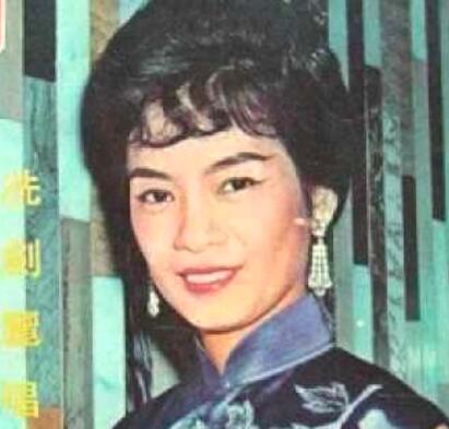 「会火」又一艺人去世，香港89岁“子喉歌后”因病离世，汪明荃表示惋惜