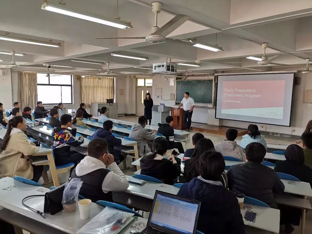 墙裂推荐（为什么日本还在用汉字）日本为什么还使用汉字，日本为什么用汉字胜过假名？快来看看吧，日本为什么用中国汉字，