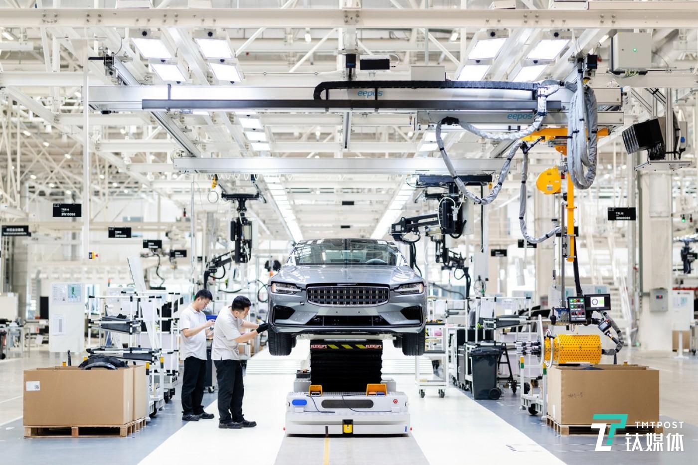 「钛媒体」Polestar Mass Producing Luxury Cars at Its Chengdu ＂Factory of Art＂