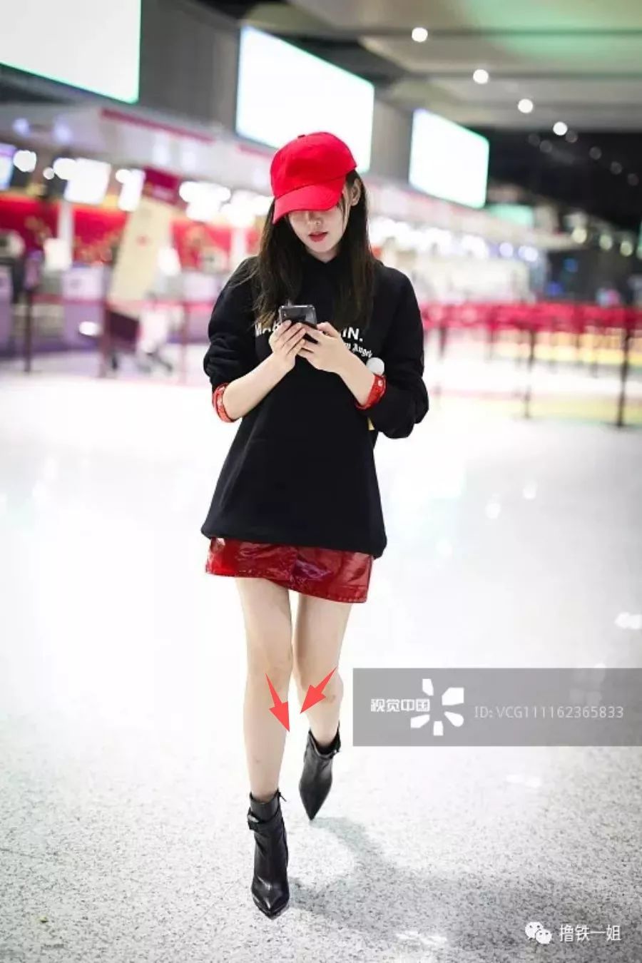 [新氧App]张天爱紧身西服泳装上热搜，但这骨盆前倾隔着屏幕都觉得疼！