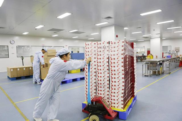 丸美真的完美吗：美妆第一股三次冲击上市，曾伪装日本品牌被揭穿