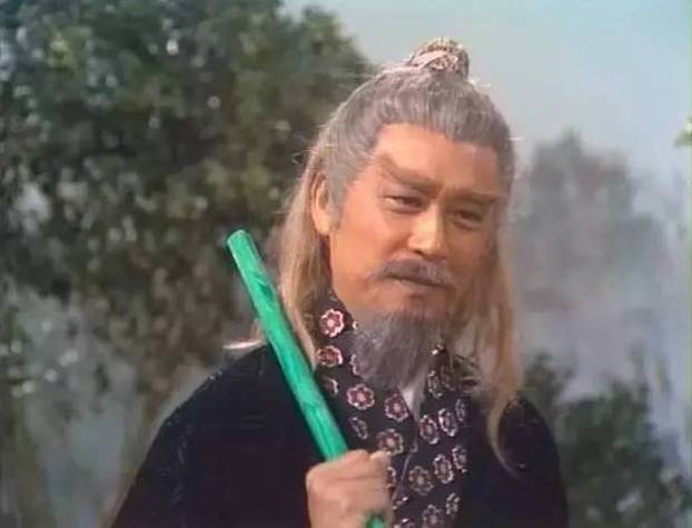 1983版《射雕英雄传》，曾江饰演黄药师