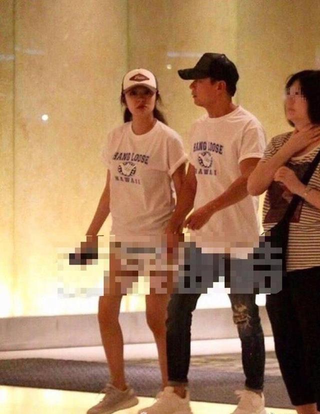 安以轩产后复工晒自拍，身材恢复神速依旧少女