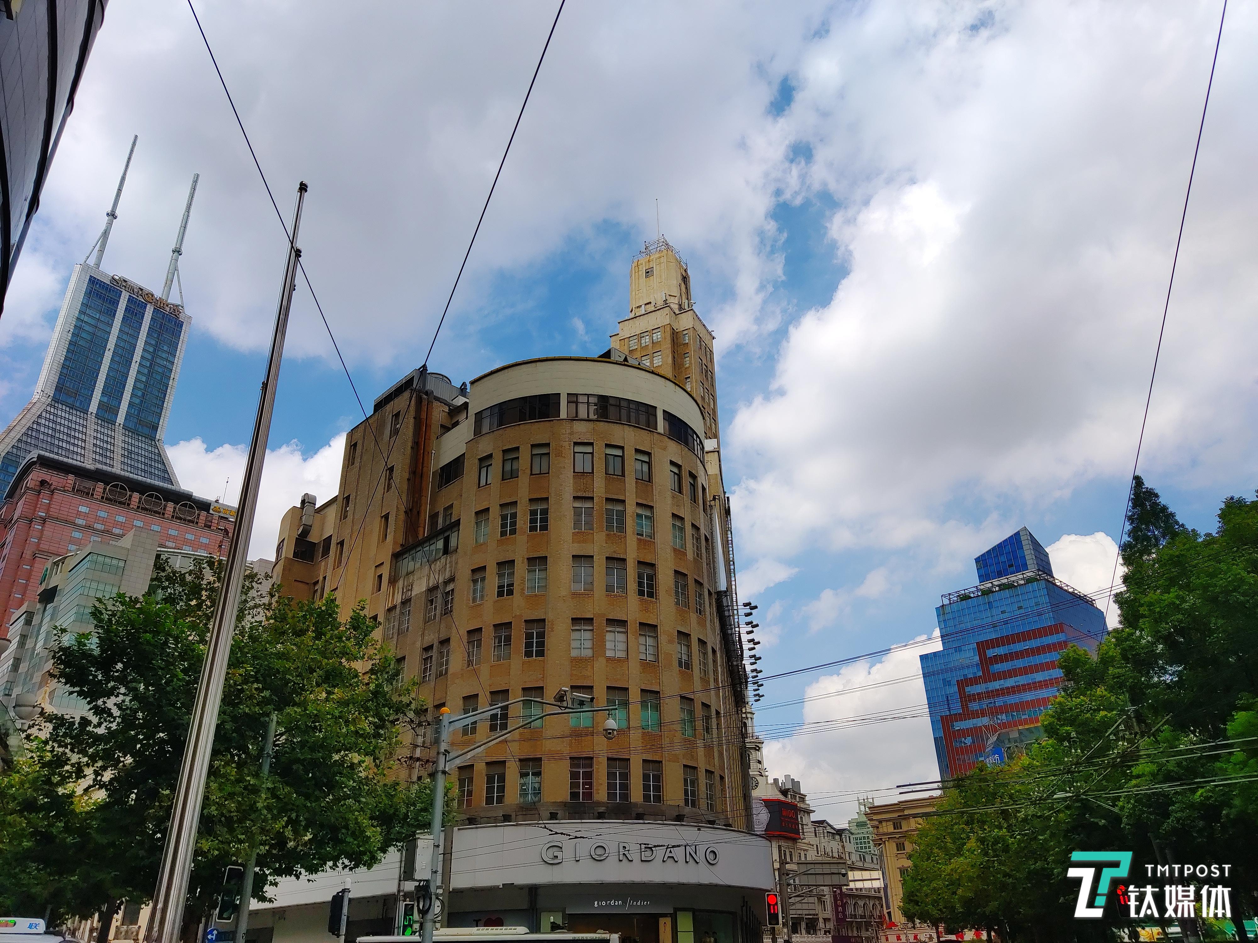 [钛媒体]更成熟的双屏体验，努比亚Z20手机评测 | 钛极客