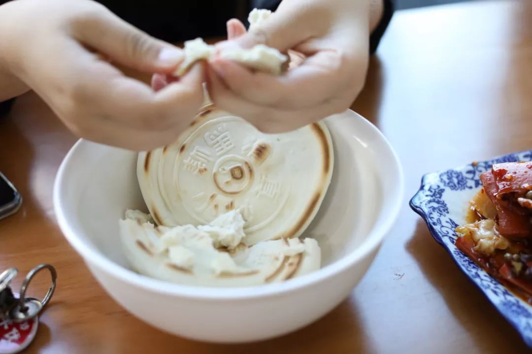 肉夹馍到底要不要加青椒?
