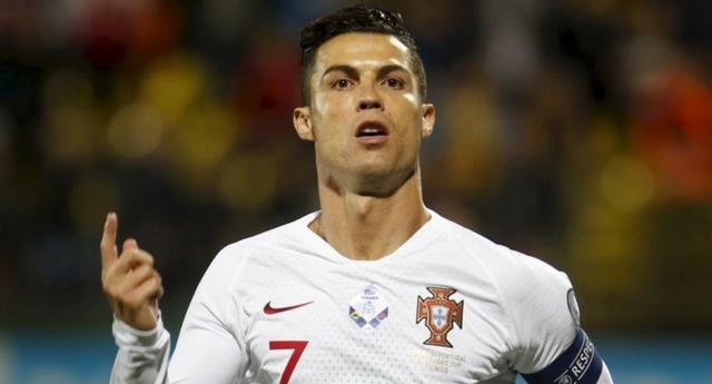 5-1!世界第6击溃欧洲鱼腩,15分钟轰入3球,C罗踢疯了狂进4球