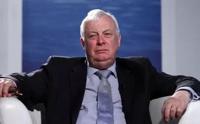 北爱尔兰那些糟心事不管,天天盯着香港,几个意