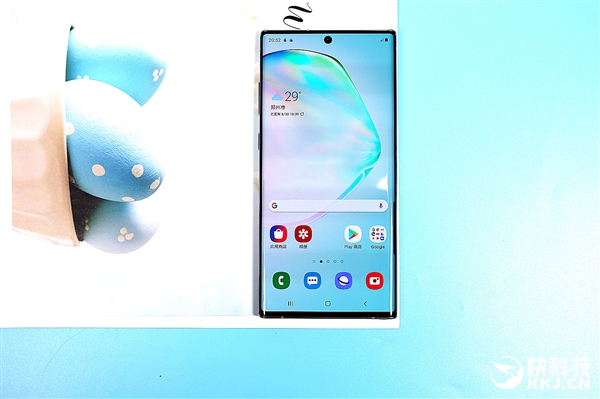 四边超窄真机皇！三星Note 10+图赏