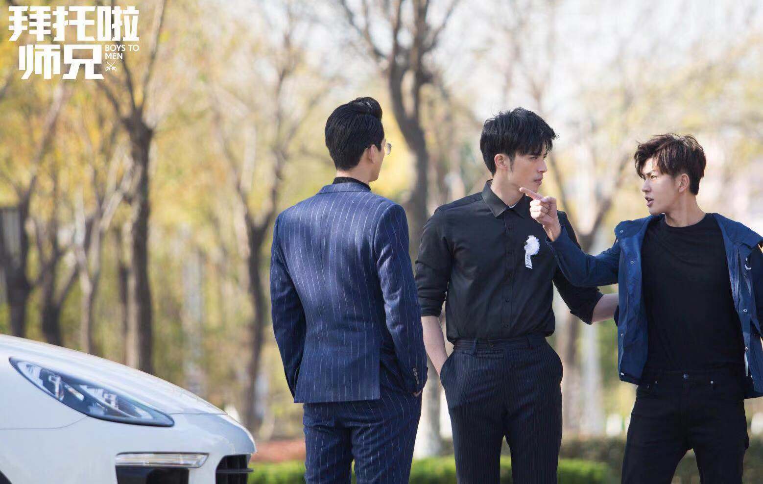 「会火」徐开骋《拜托啦师兄》热血开播 释放荷尔蒙演绎“狮系王者”