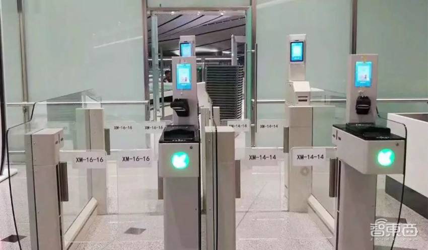 【智东西】空姐用AR眼镜锁定你！亲测大兴机场八大黑科技，一张脸刷到底