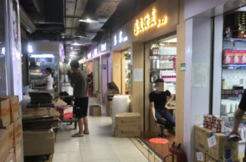 华强北变身美妆城 “电子第一街”谢幕？