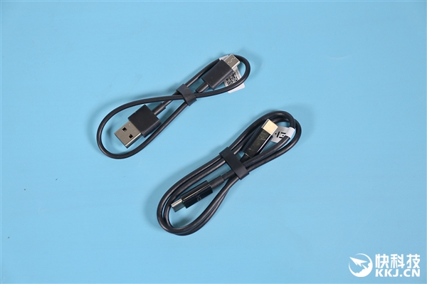 最大功率65W 紫米10号移动电源Pro图赏