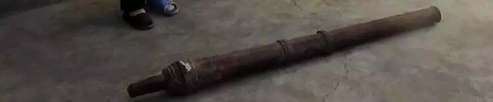当地老乡家收藏的劈山炮