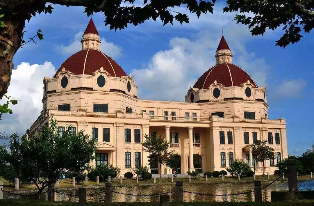 上海最美的大学校园: 上海外国语大学,华东政法大学,东华大学 松江