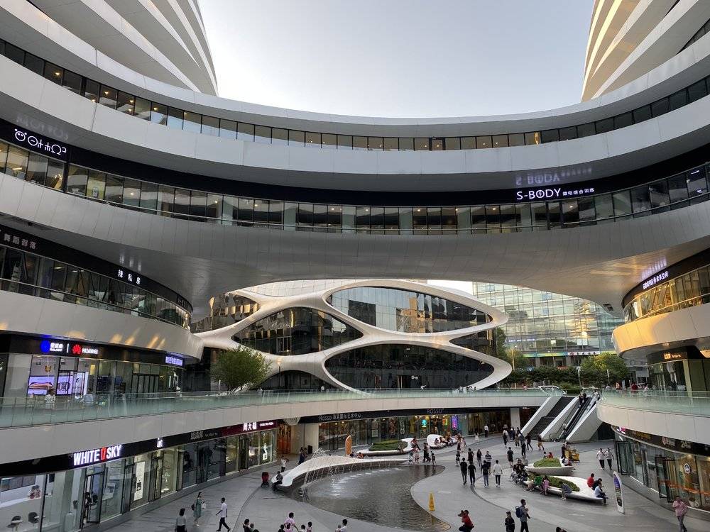 [虎嗅APP]iPhone 11 系列一周体验：苹果还没丢掉创造力