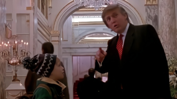 特朗普回忆客串《小鬼当家2》：很荣幸