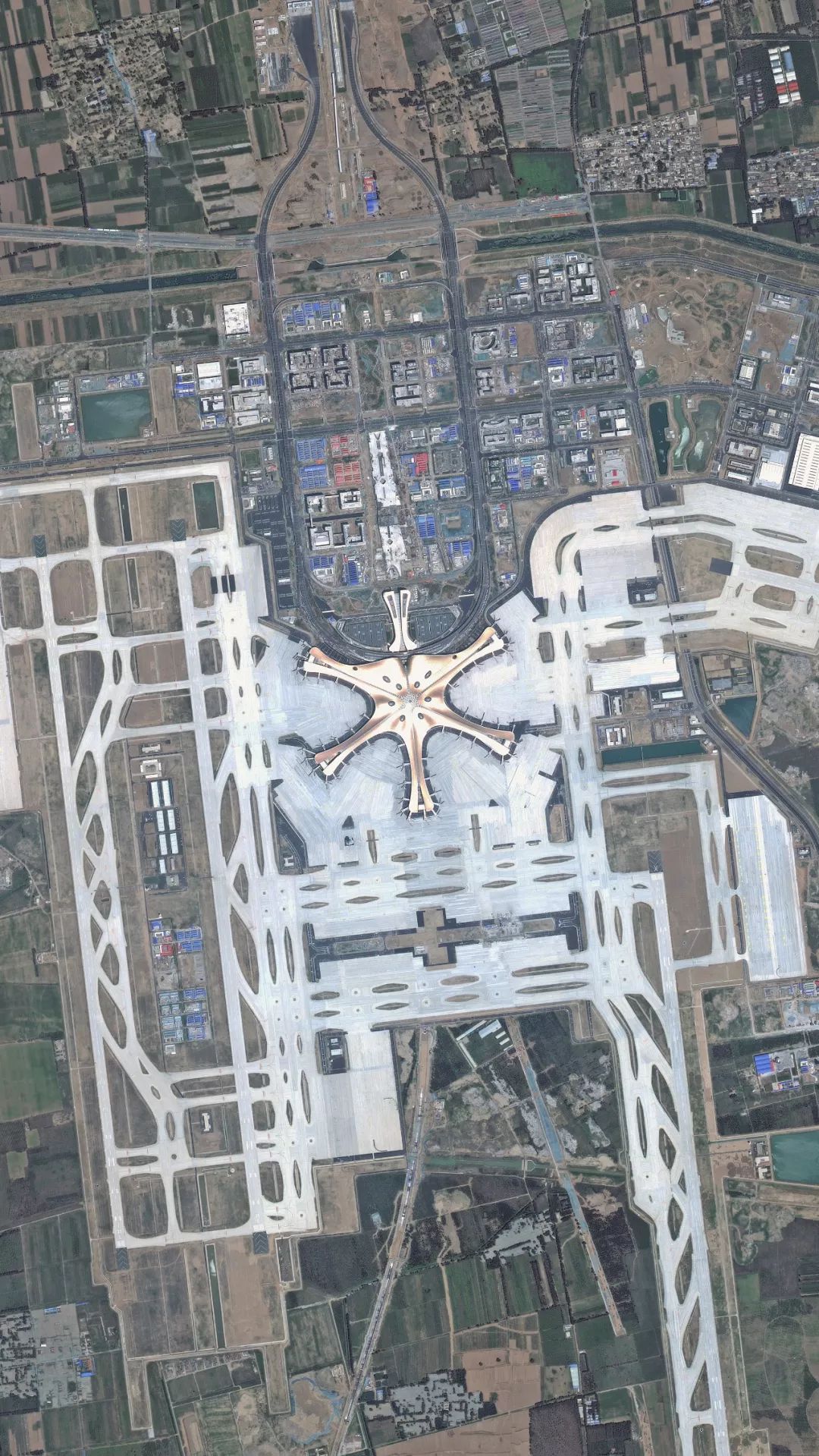北京大兴新机场高清图：最后的航拍记录“中国速度”_航站楼
