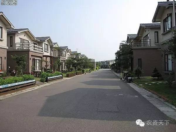 千万别去台湾农村,和大陆比,那里的农民住房实在是太