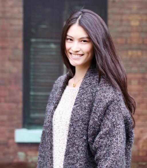 「一床情书」都做过礼仪小姐！杨超越变流量小花，杨怡逆袭夺视后，她成了超模