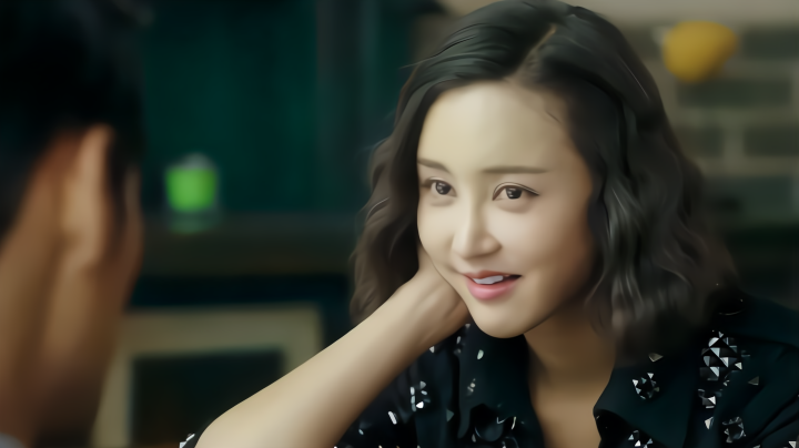 自己爱了多年的男人,最后竟爱上了自己闺蜜,美