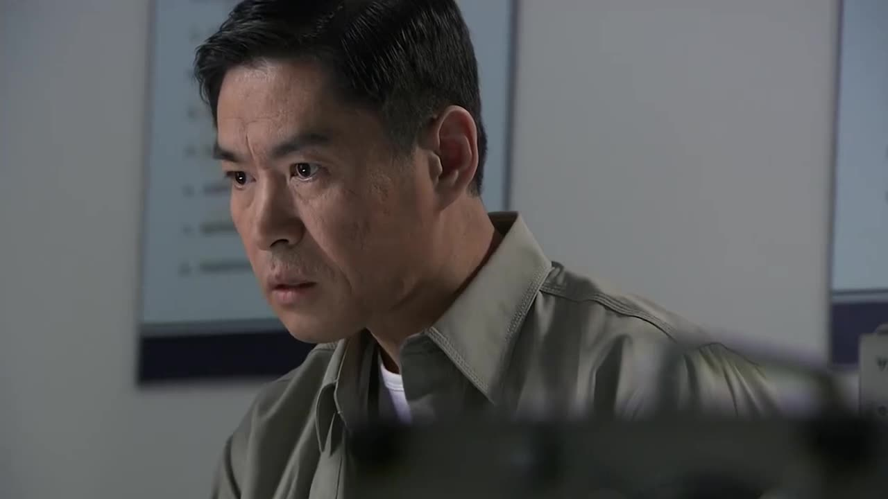 火凤凰:警察查出罪犯身份,曾是中国特种部队军