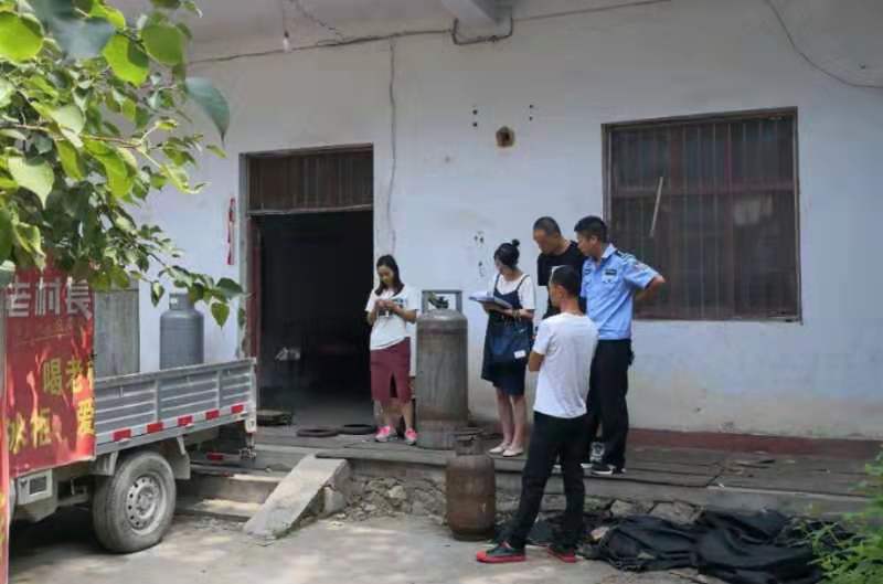 桐柏公安城郊派出所邓桂权平凡岗位写荣光维护稳定献力量