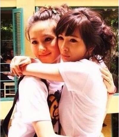 「一床情书」比起管虎跟马伊琍同台，更尴尬的是杨幂四位绯闻男友都来了金鸡奖