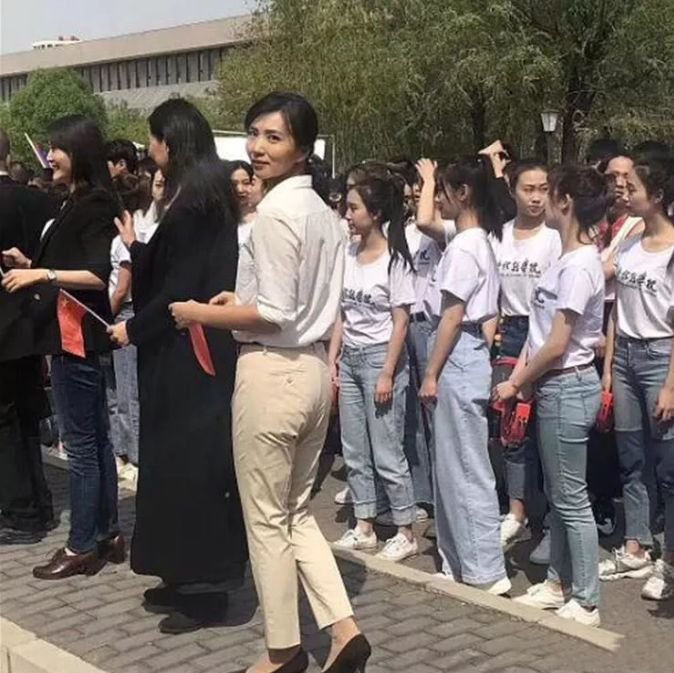 这些嫁入豪门的女星工作表，也是她老公财务的晴雨表