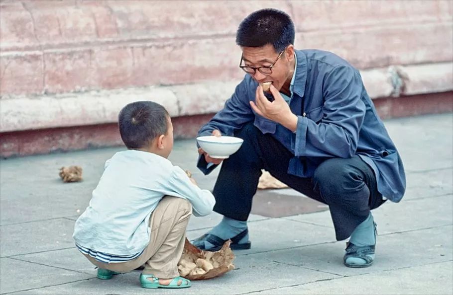 老照片：1978年的生活，五星帽，军绿衣服，一个时代的记忆