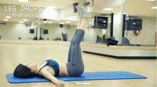 [新氧App]张天爱紧身西服泳装上热搜，但这骨盆前倾隔着屏幕都觉得疼！