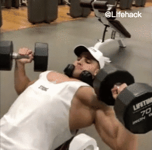 看完张艺兴的胸肌,健身男们坐不住了