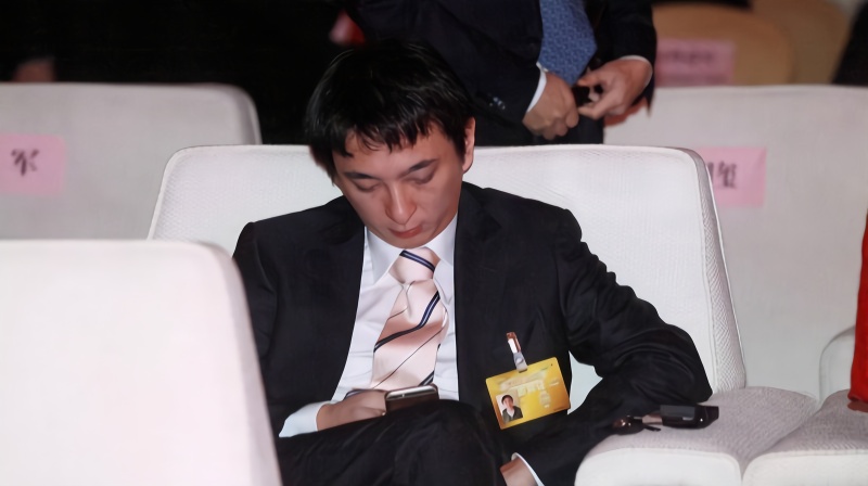 [虎嗅网]2019，投资王思聪，保本零风险