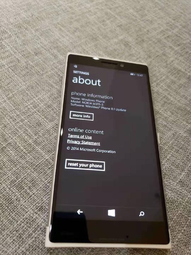 诺基亚未上市的lumia1030手机!如今有幸摸到真机